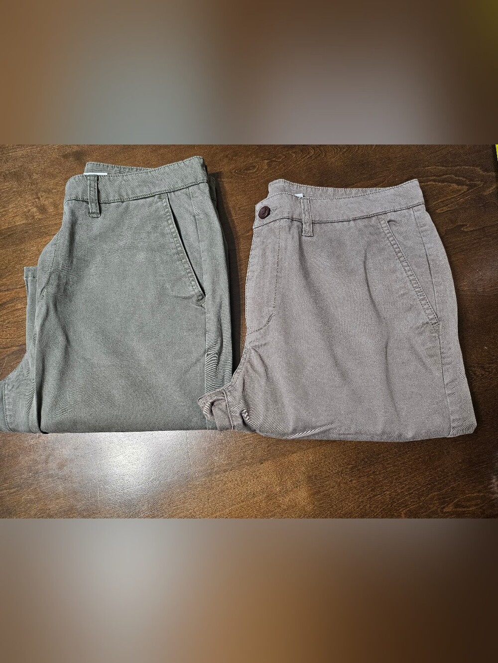 Men's Casual Chino Pants Corey Slim Fit in Light 'Greige' and Sage